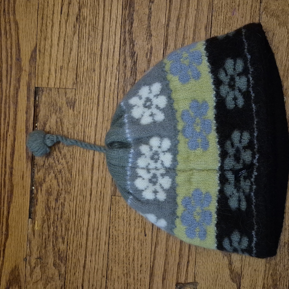 Turtle Fur Kids Wool Blend Beanie w/ Tassel Floral Partial Lined Grey, Green +
